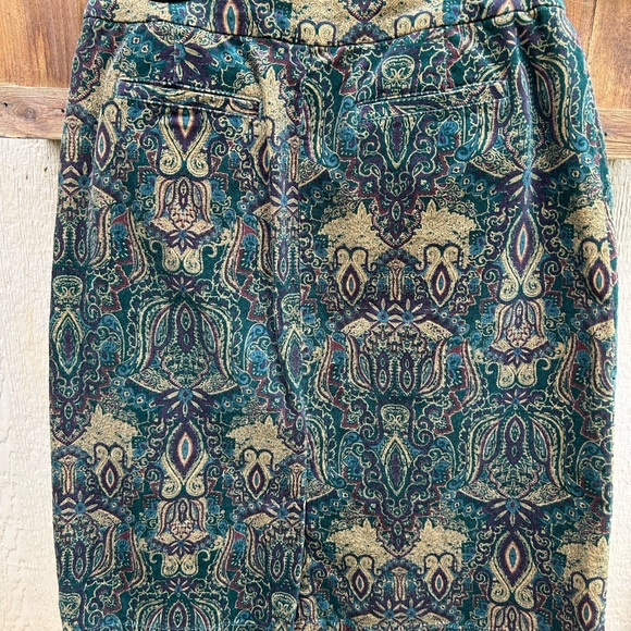 Croft&Barrow corduroy skirt Rich colors in paisley pattern Sz 10 - Picture 5 of 7